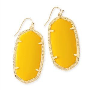 Kendra Scott Danielle earrings